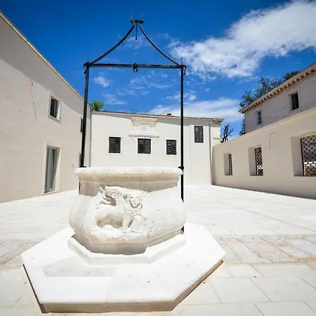 And Soul Of Dalmatia Задар