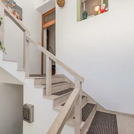 Гостевой дом And Soul Of Dalmatia Задар