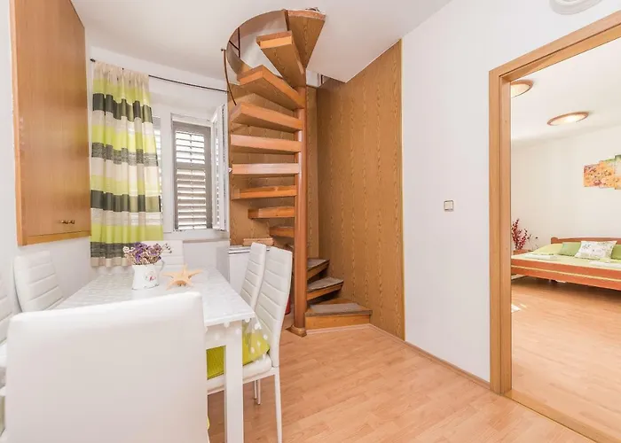 Gostinjska kuća Apartment And Room Soul Of Dalmatia 3*